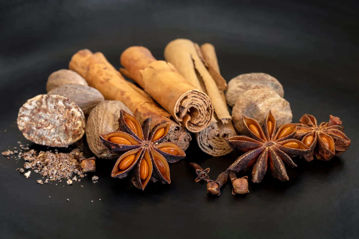 Przyprawa do piernika. Warto zrobić ją samemu [PRZEPIS]