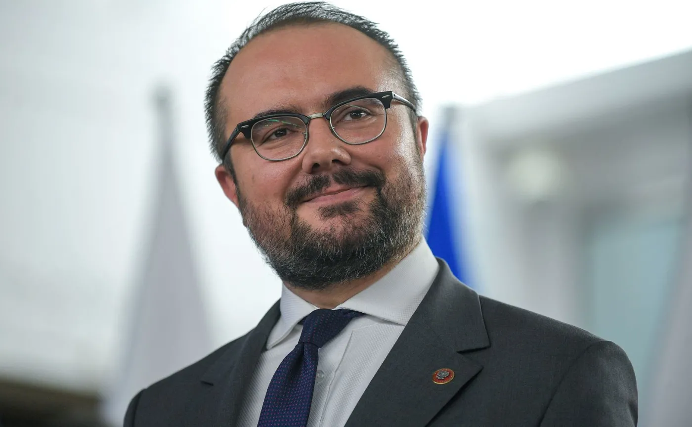 Wróbel: Nie ma w PiS zwykłych prosiąt do spraw śmierdzących?