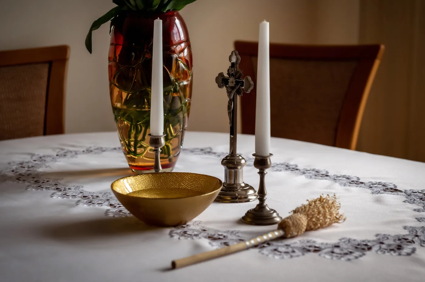 Kolęda 2023/2024: Jak przygotować się do wizyty księdza? Co postawić na stole?