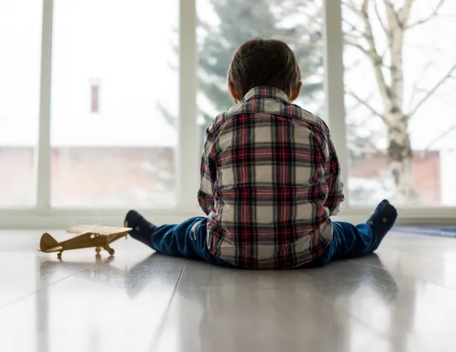 Moje dziecko bije inne dzieci! Dlaczego to robi i jak reagować?