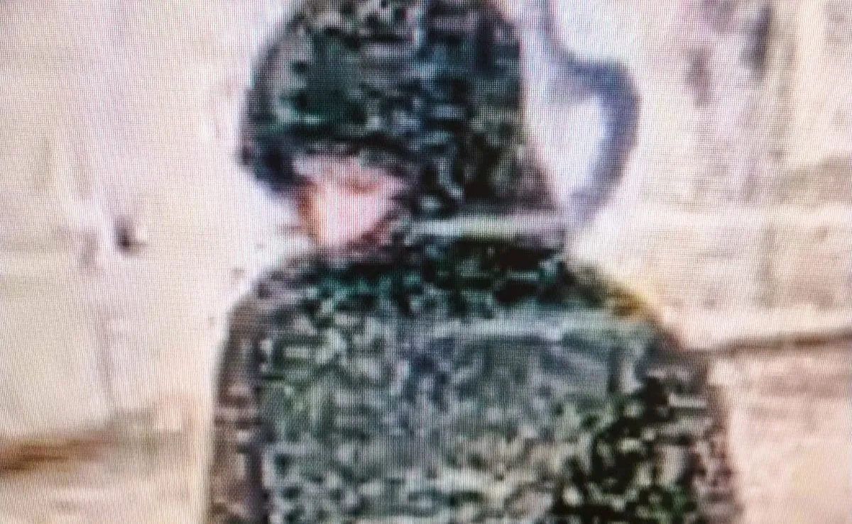 Dewastacja elewacji synagogi we Wrocławiu. Opublikowano wizerunek poszukiwanego mężczyzny