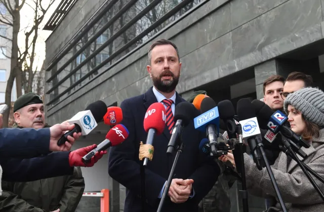 Rosyjska rakieta wleciała do Polski. Szef MON wskazuje priorytety