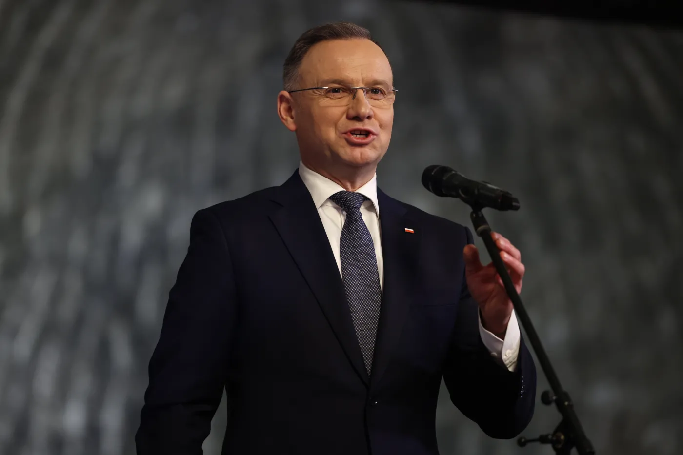 Prezydent Andrzej Duda wywołał burzę. Teraz się tłumaczy