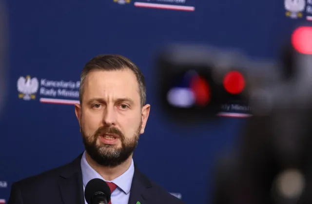 Ważna decyzja dot. Funduszu Kościelnego. Szef MON ogłasza zmiany