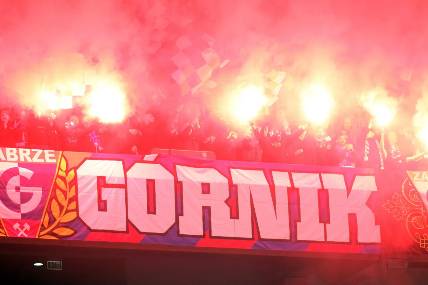 Kibice Górnika zdemolowali Stadion Śląski. Ruch będzie domagał się od zabrzan zwrotu kosztów