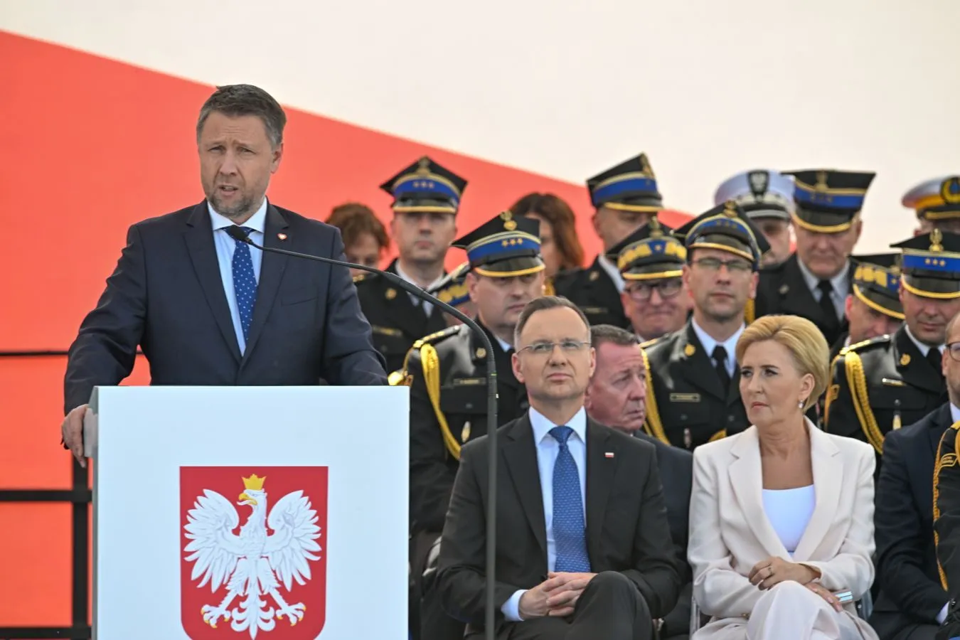 To wystąpienie Kierwińskiego wywołało burzę. Nagłośnienie było wadliwe? Jest komunikat straży