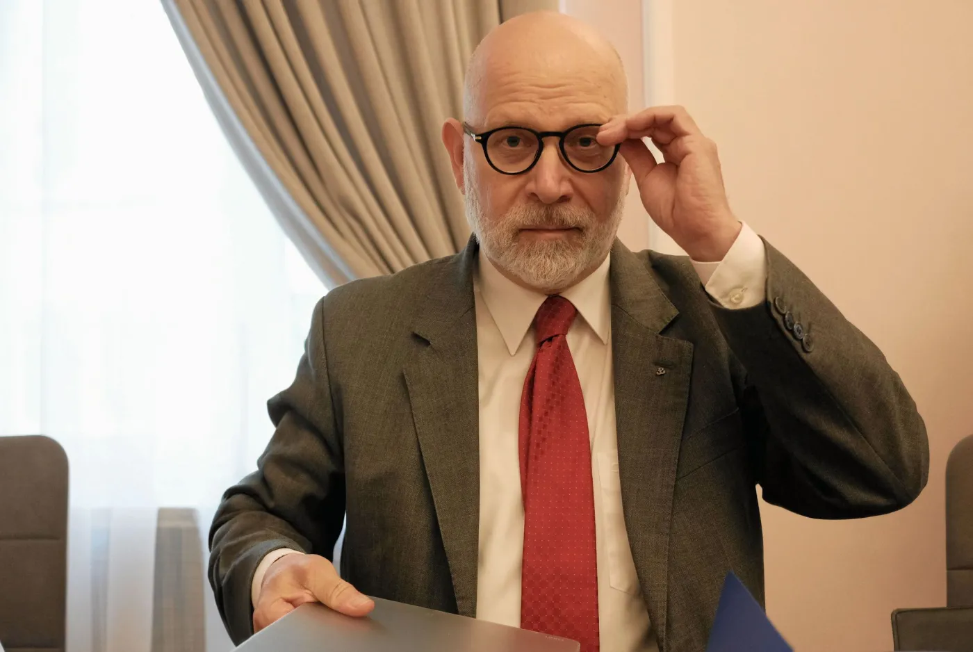 TVP uderza w szefa KRRiTV Świrskiego. "Bezprawnie wstrzymał..."