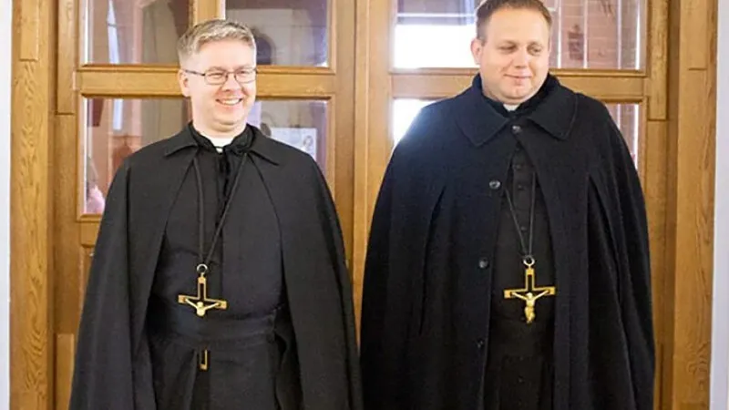Dwóch zakonników zatrzymanych w Białorusi nadal w areszcie