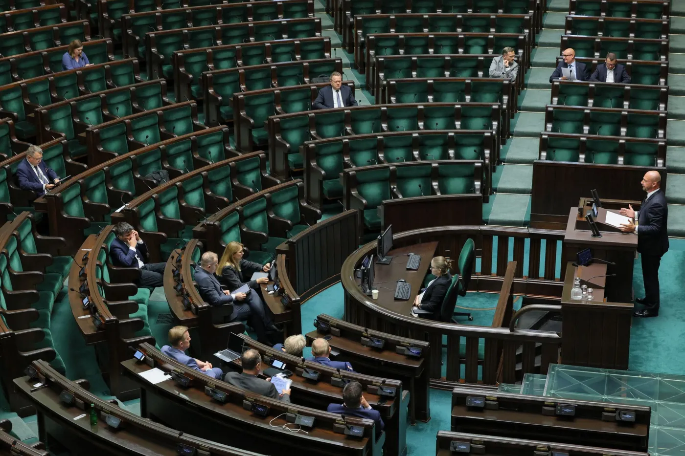 Posłowie to lenie? Szef BBN: Tytanami pracy nie są