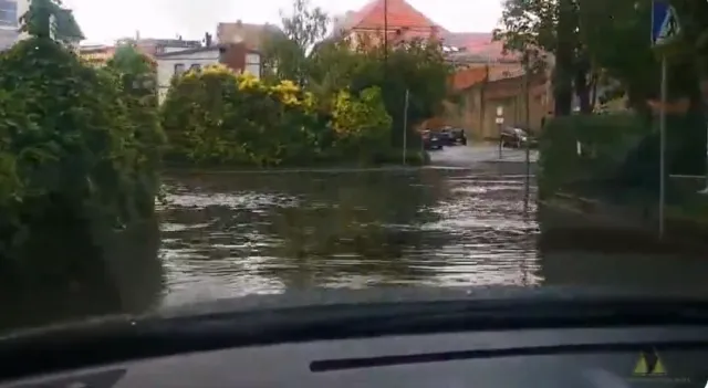 Gwałtowna ulewa w Kędzierzynie-Koźlu. Zalany oddział ratunkowy szpitala