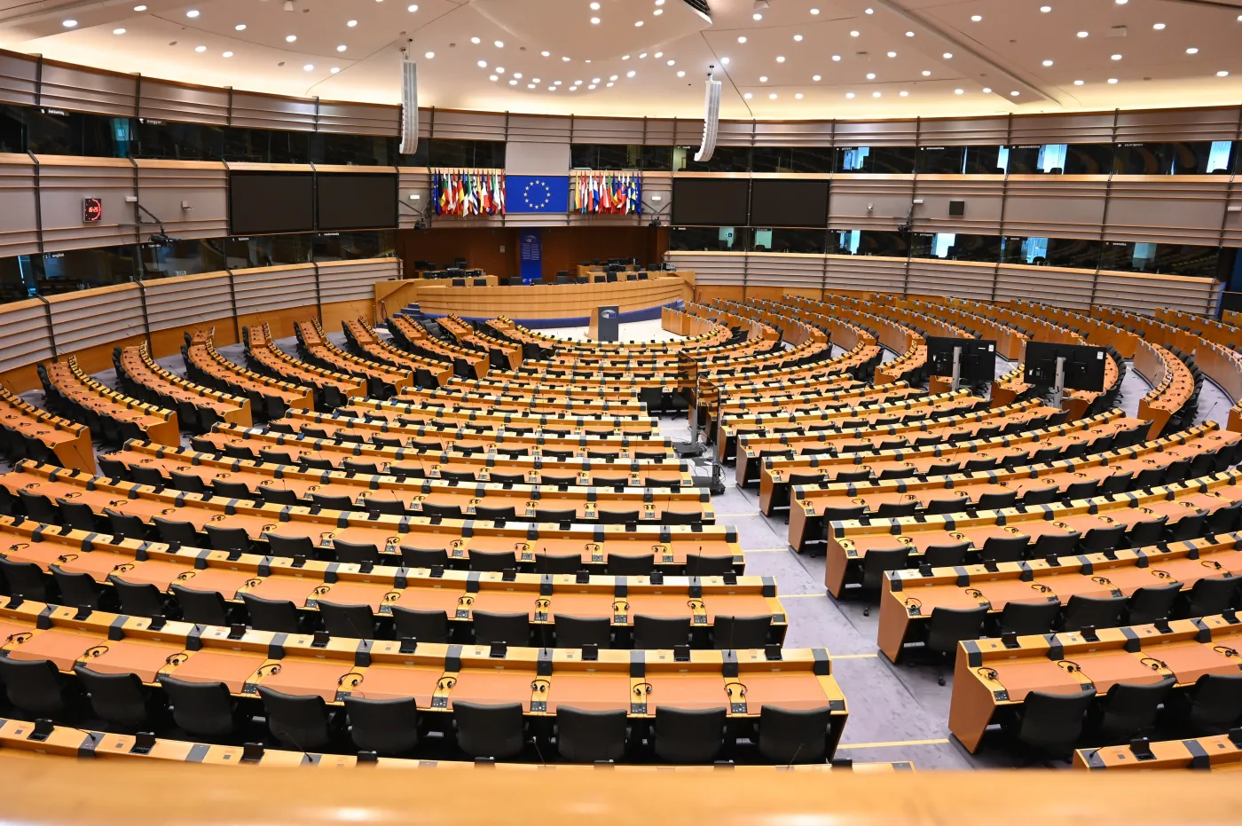 Eurowybory 2024. Najnowszy sondaż wskazuje na nieznaczną przewagę jednej partii