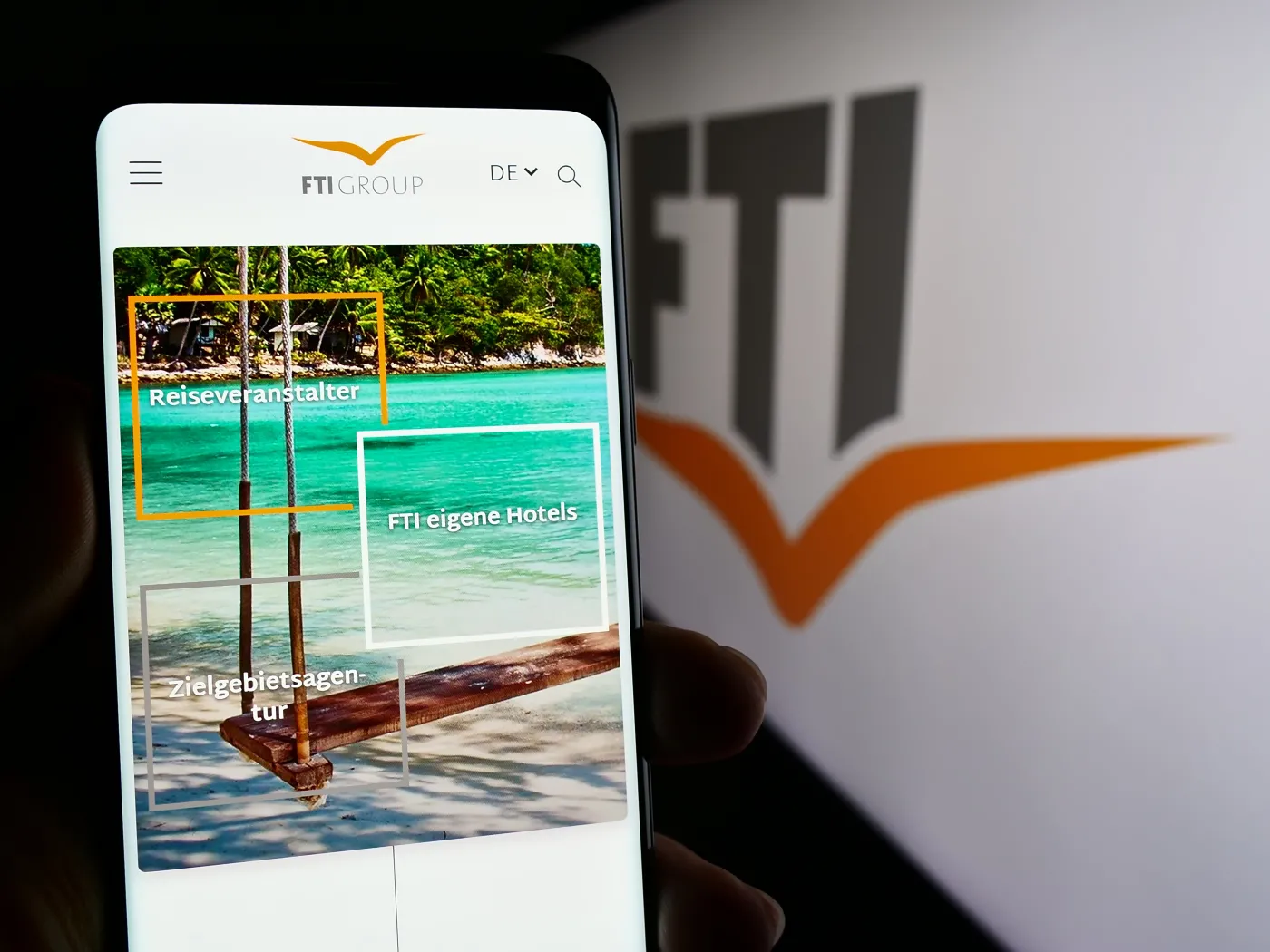 Stuttgart,,Germany,-,04-15-2024:,Person,Holding,Smartphone,With,Web,Page