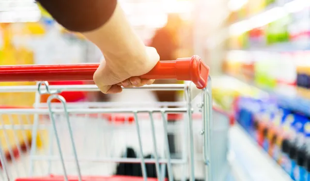 Przywrócenie handlu w niedzielę. Co na to Główny Inspektor Pracy Marcin Stanecki?