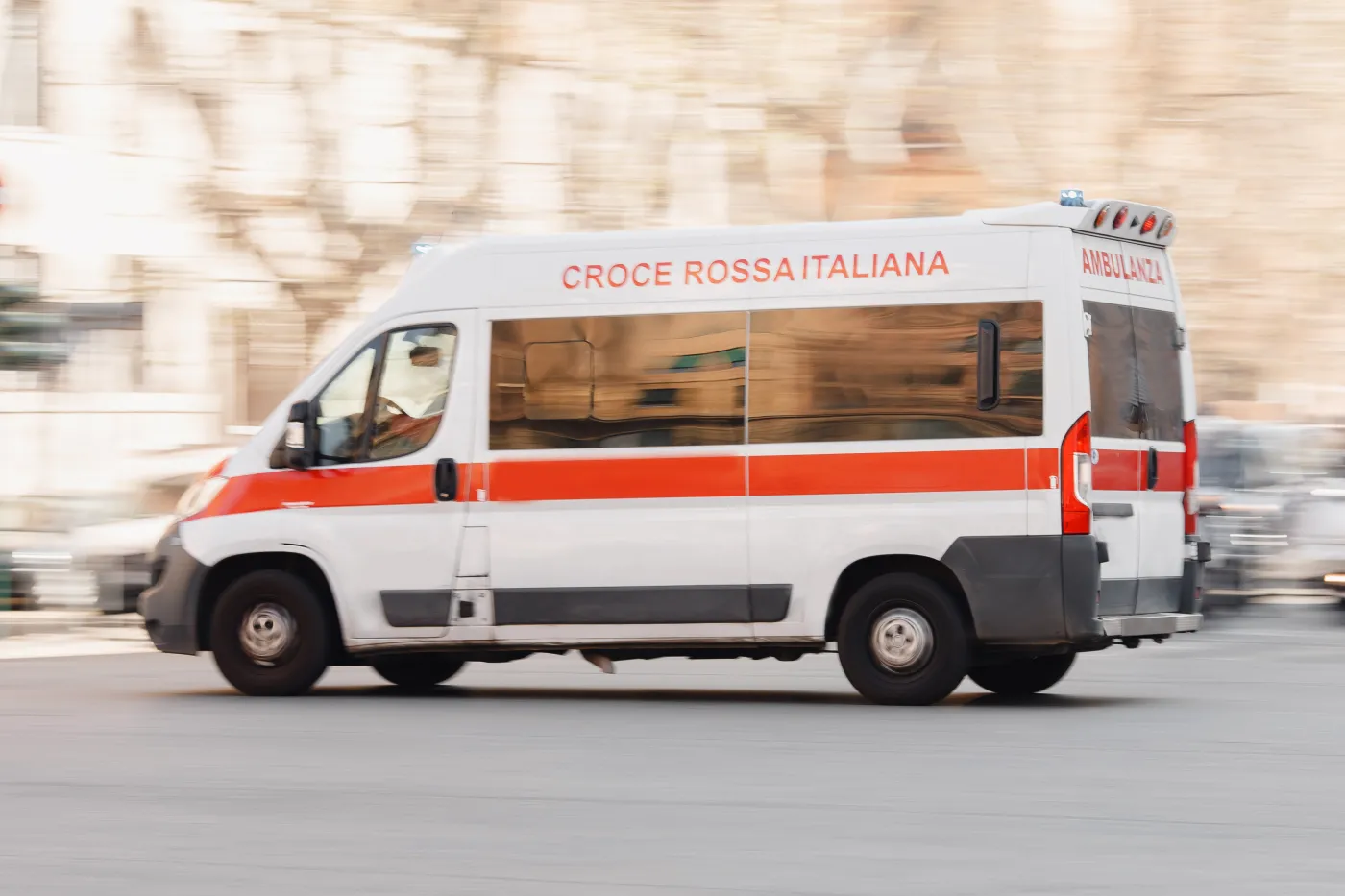 Fala zakażeń przewodu pokarmowego we Włoszech. 1000 przypadków