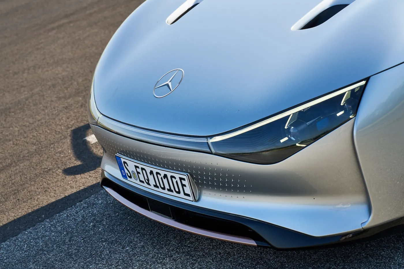 Mercedes dokonał niemożliwego. Ten model ma 1200 km zasięgu