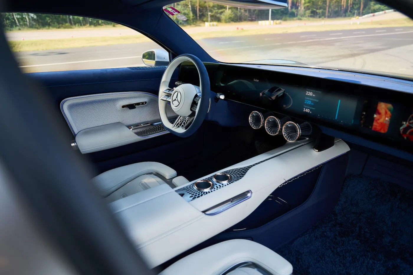mercedesbenz-vision-eqxx-38249073.jpg