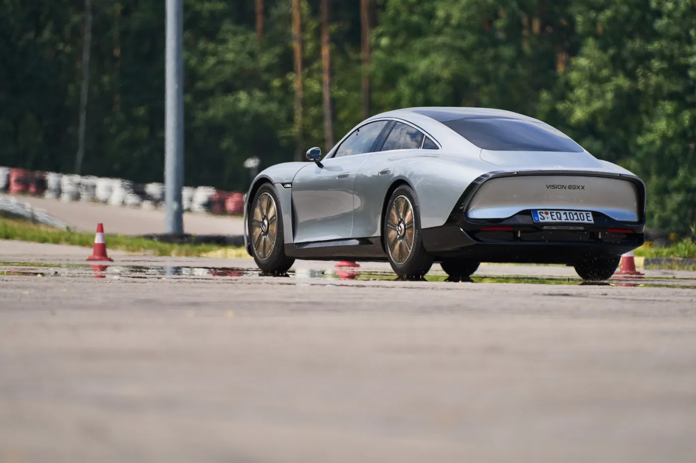 mercedesbenz-vision-eqxx-38249078.jpg