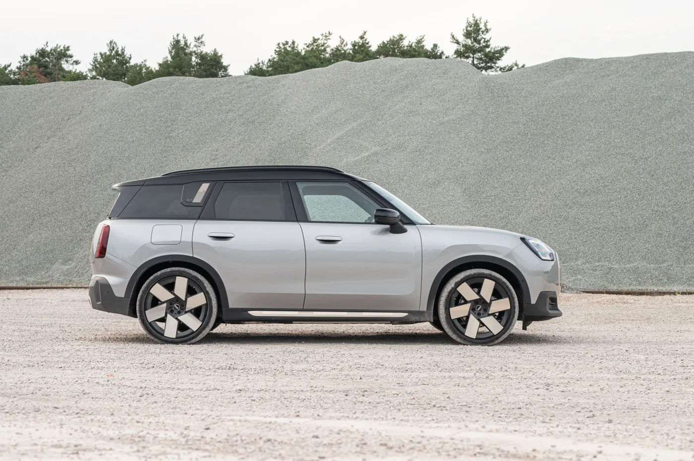 mini-countryman-se-all4-38252361.jpg