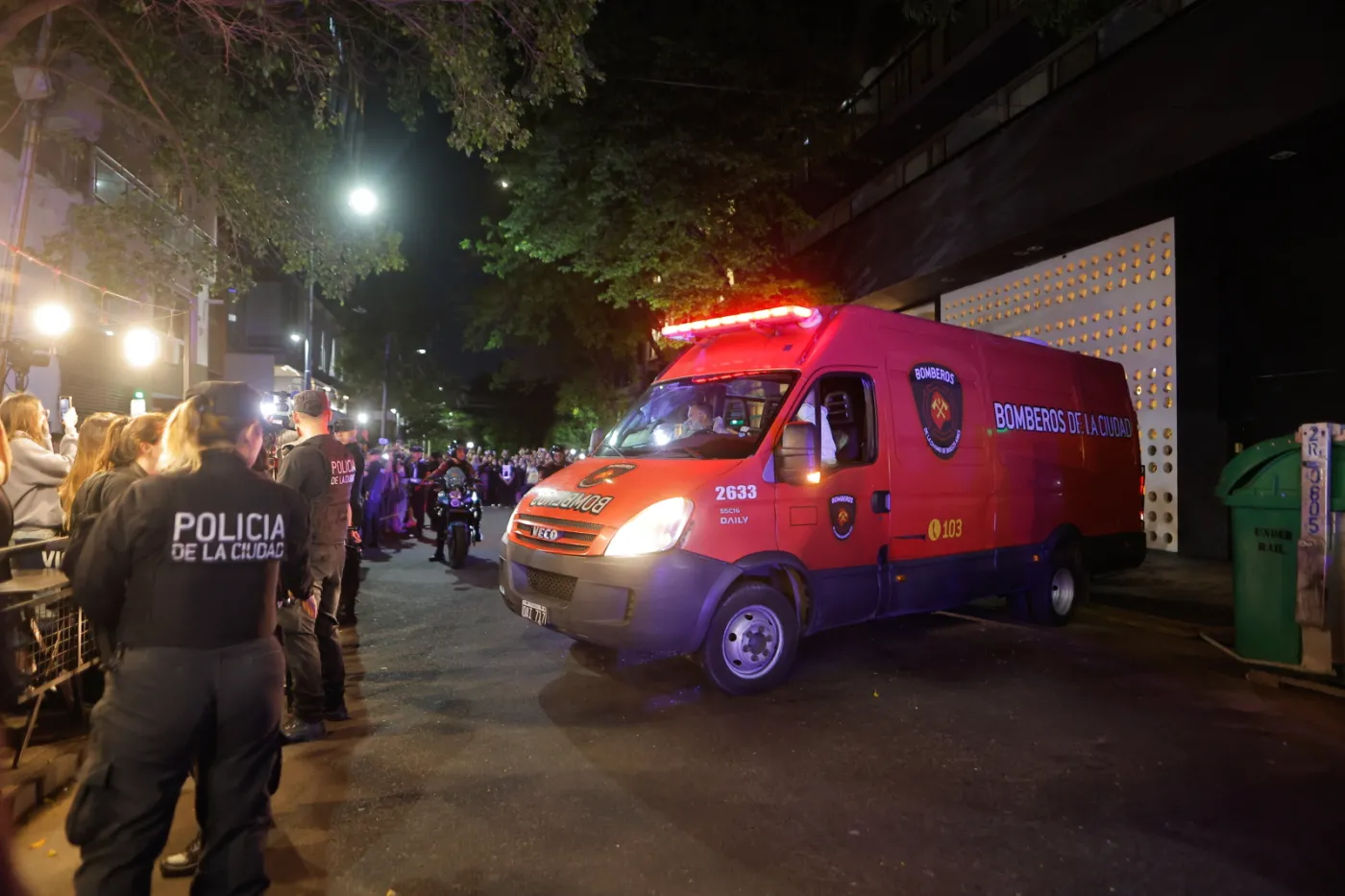 Argentyńska policja na miejscu tragicznej śmierci Liama Payne'a