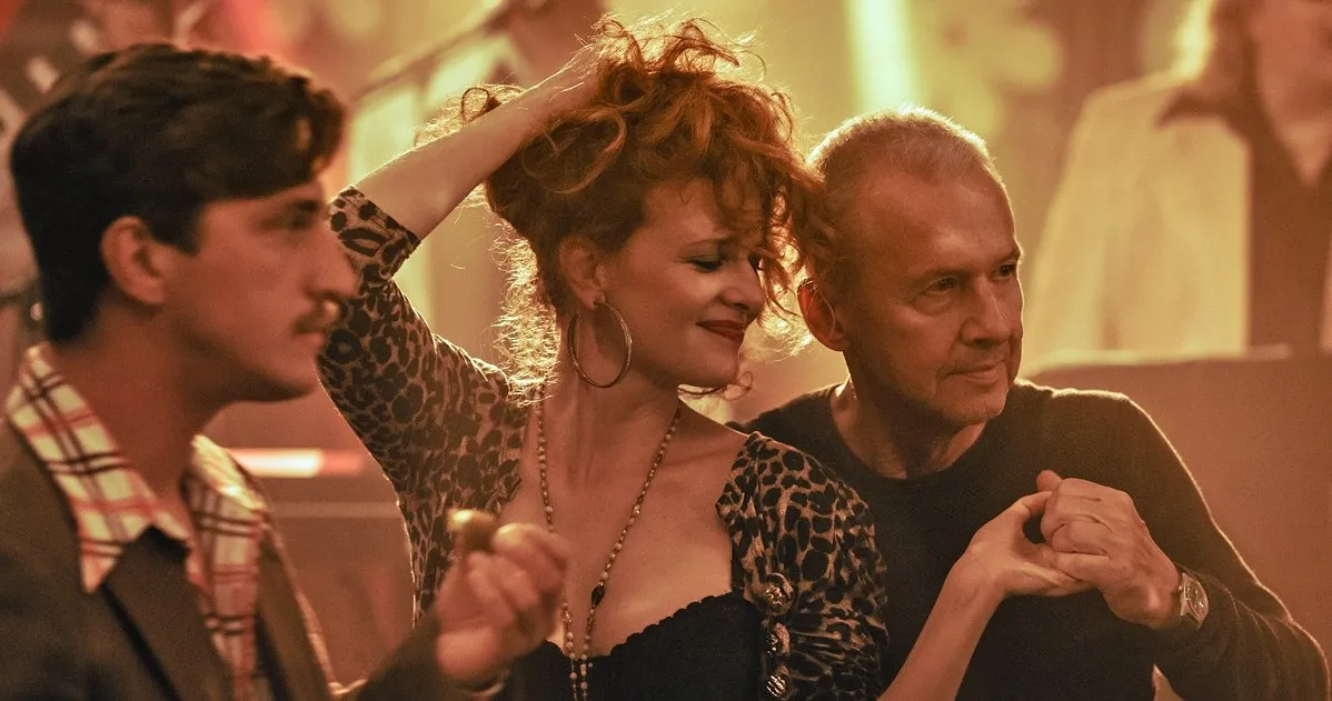 Karolina Gruszka i Bogusław Linda w filmie "Zamach na papieża"