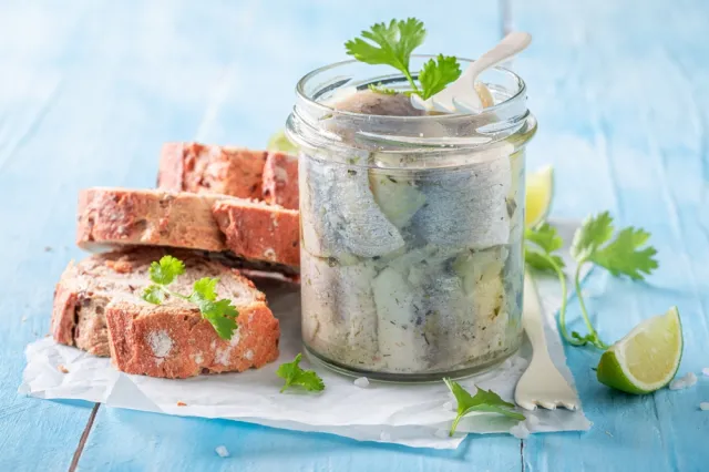 Obłędnie pyszny przepis na śledzie. Otwieramy sezon i robimy próbę przed świętami!