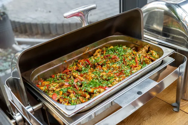 Przebojowa sałatka na bożonarodzeniowy stół od wybitnego szefa kuchni. Mamy przepis!