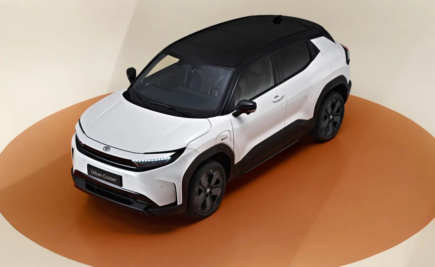 nowa-toyota-urban-cruiser-38364066.jpg