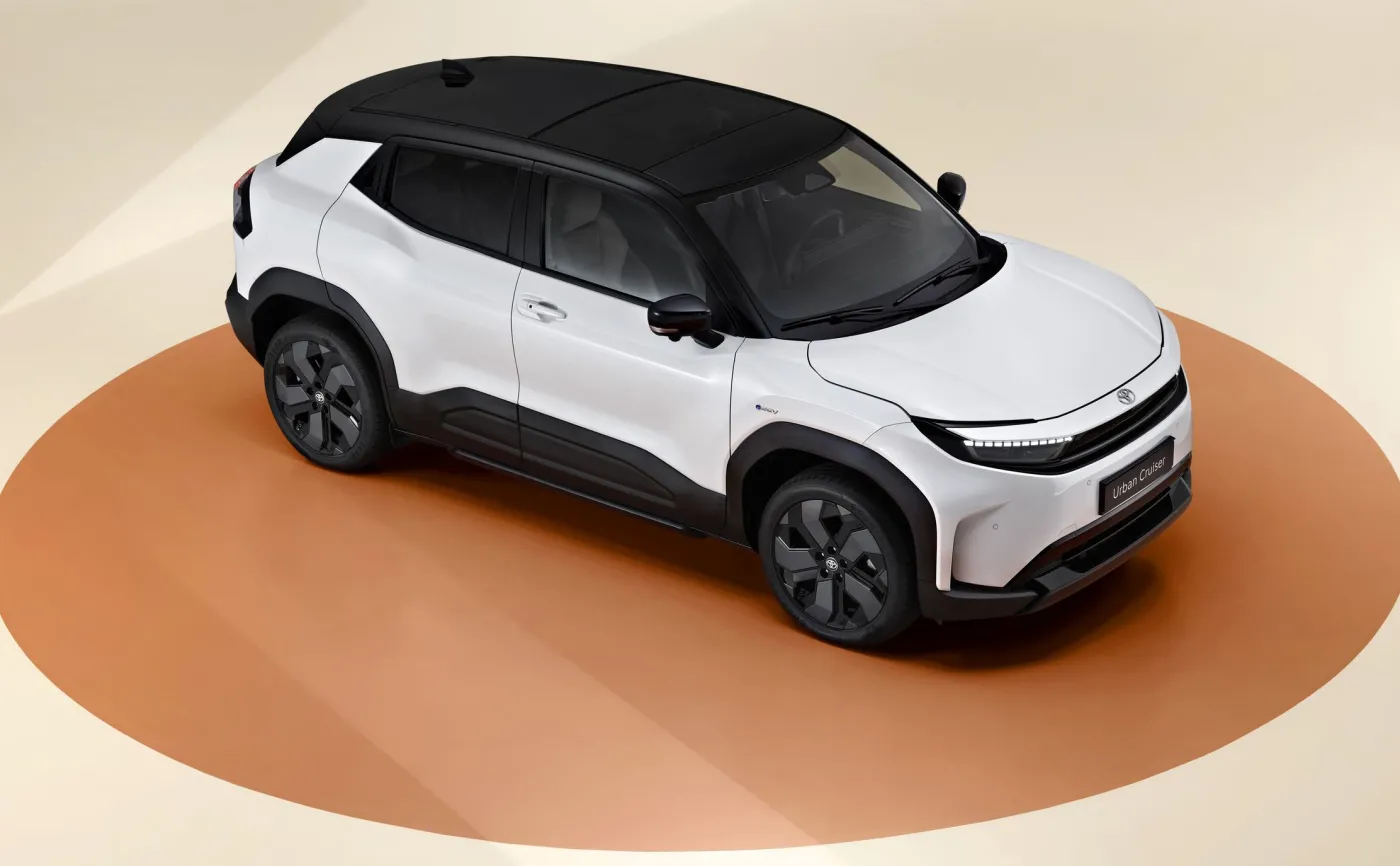 nowa-toyota-urban-cruiser-38364075.jpg