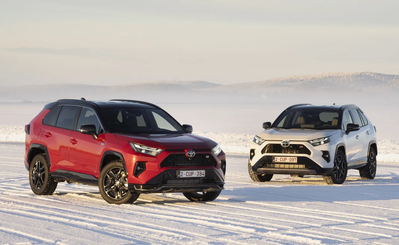 toyota-rav4-plugin-hybrid-38376868.jpg