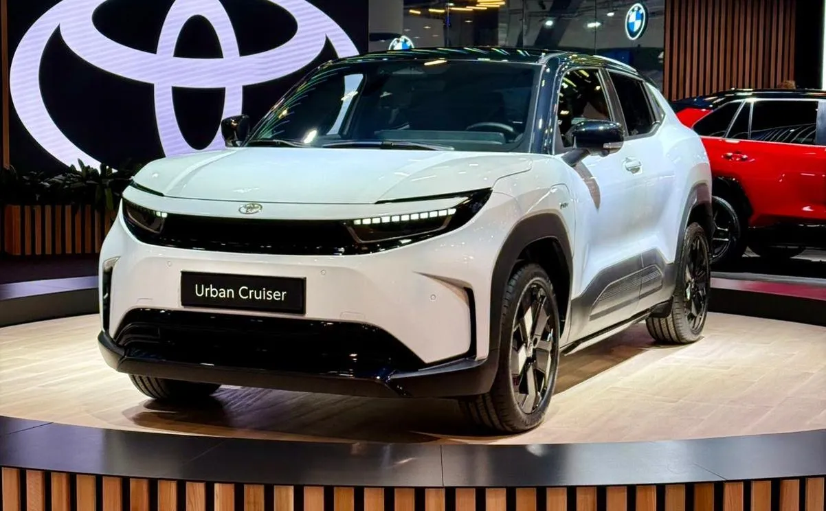 nowa-toyota-urban-cruiser-38382554.jpg