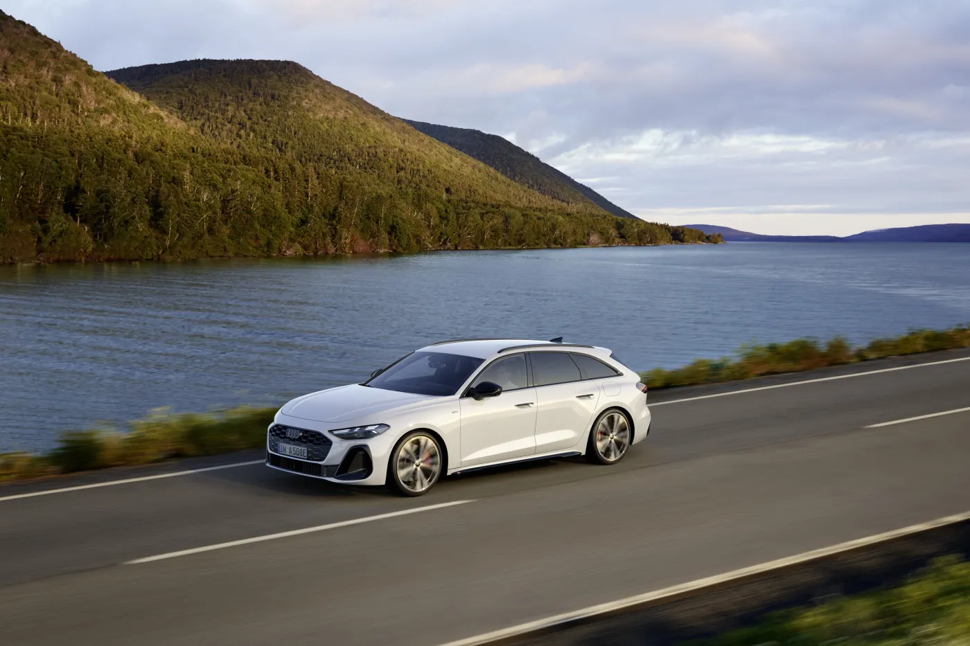 Audi A5 e-hybrid quattro