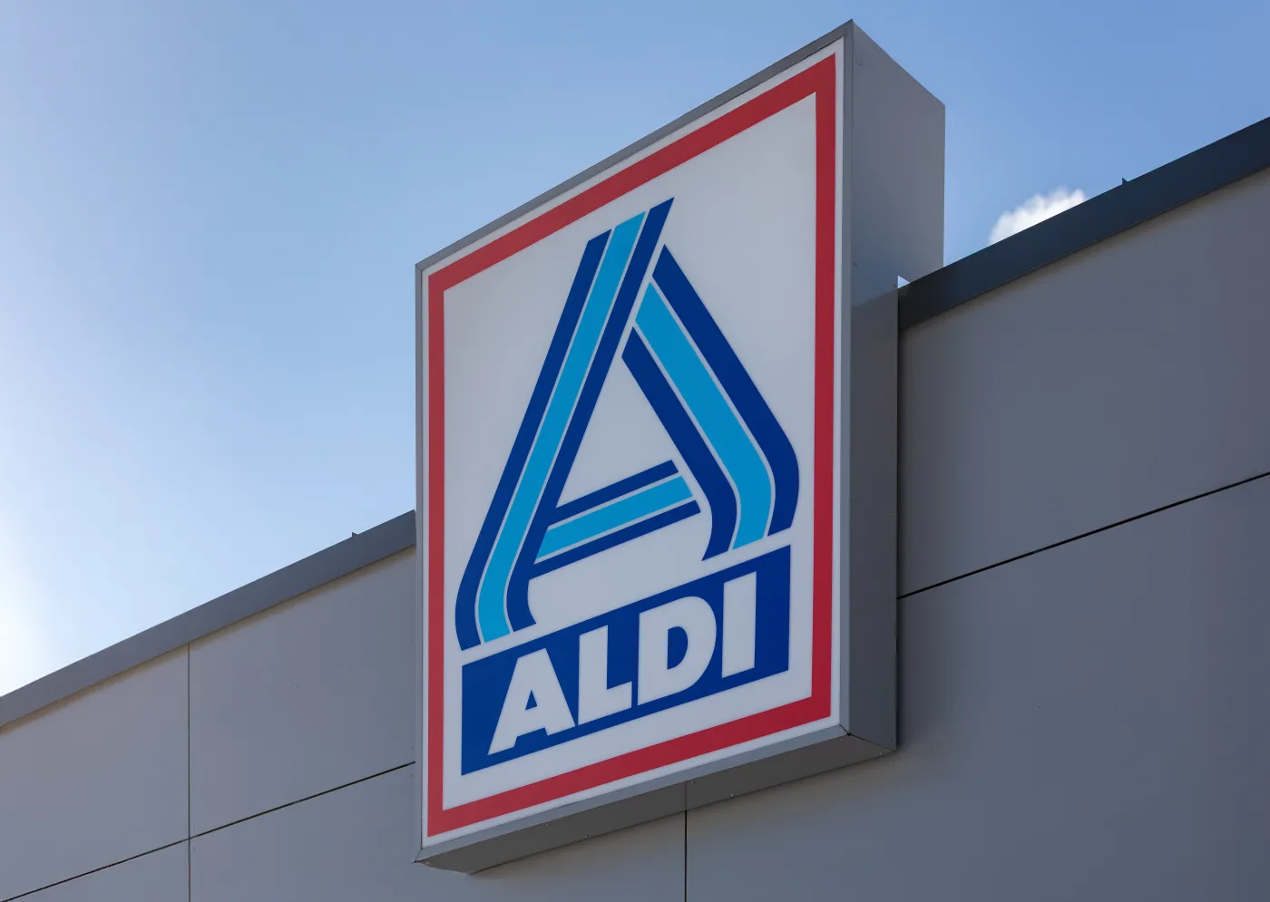 Poland,,Elbl?g,16.02.2025,-,Aldi,Discount,Supermarket,Sign,On,A