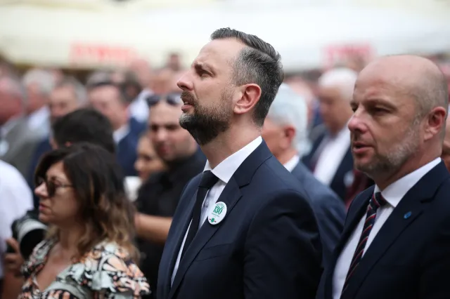 PSL chce zmian w programach socjalnych. "800 plus tylko dla pracujących”