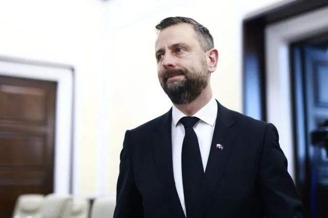 Co spadło w Osinach? Szef MON reaguje: To najprawdopodobniej dron