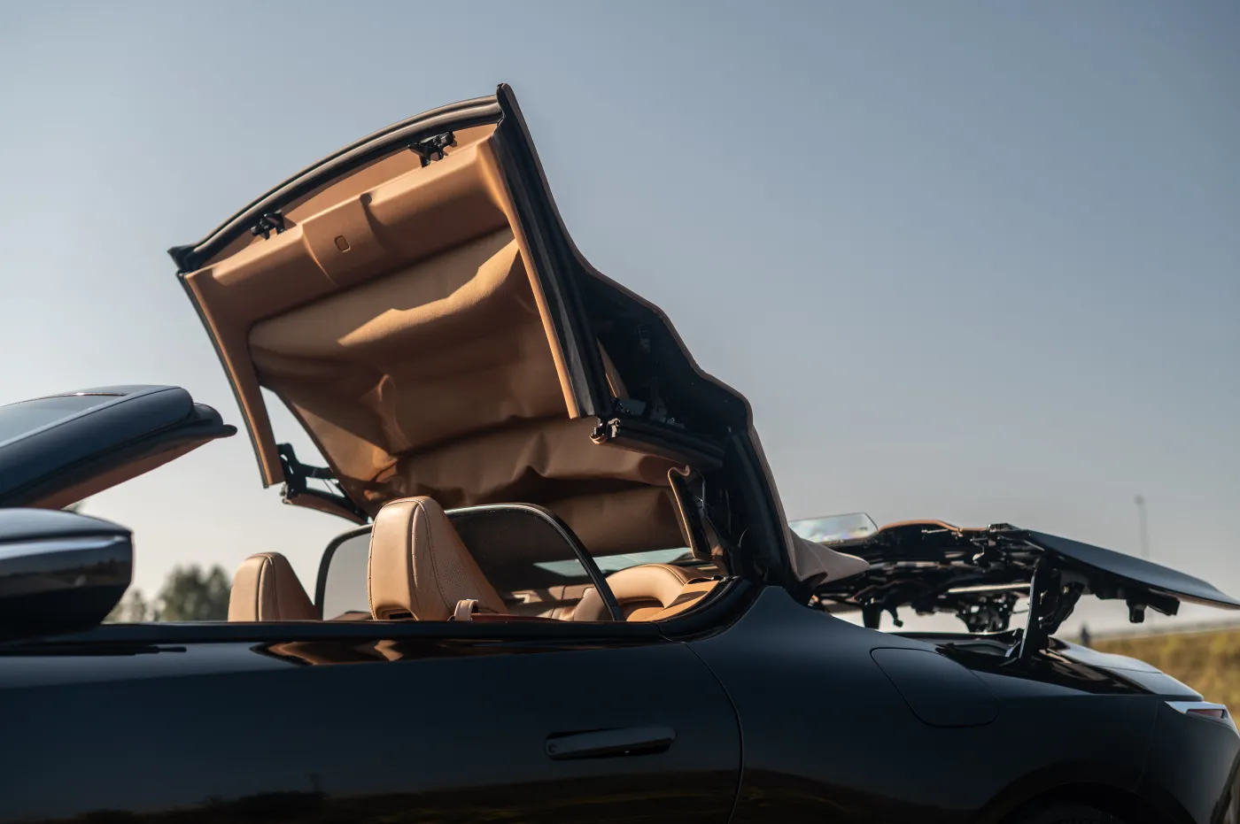 lexus-lc-500-convertible-38577195.jpg