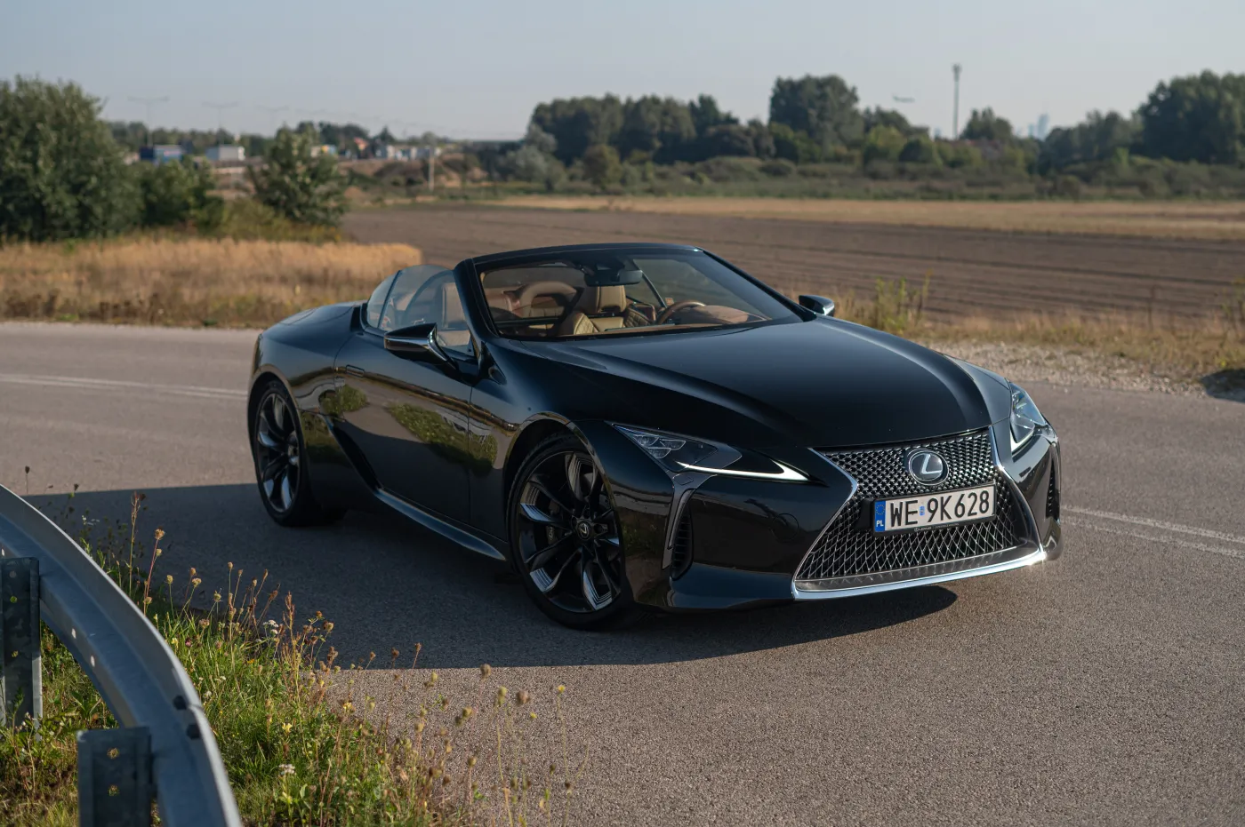 lexus-lc-500-convertible-38577211.jpg