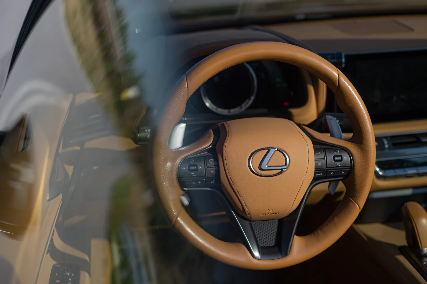lexus-lc-500-convertible-38577219.jpg