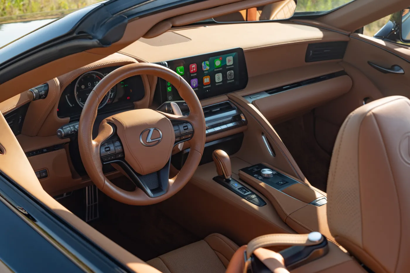 lexus-lc-500-convertible-38577221.jpg