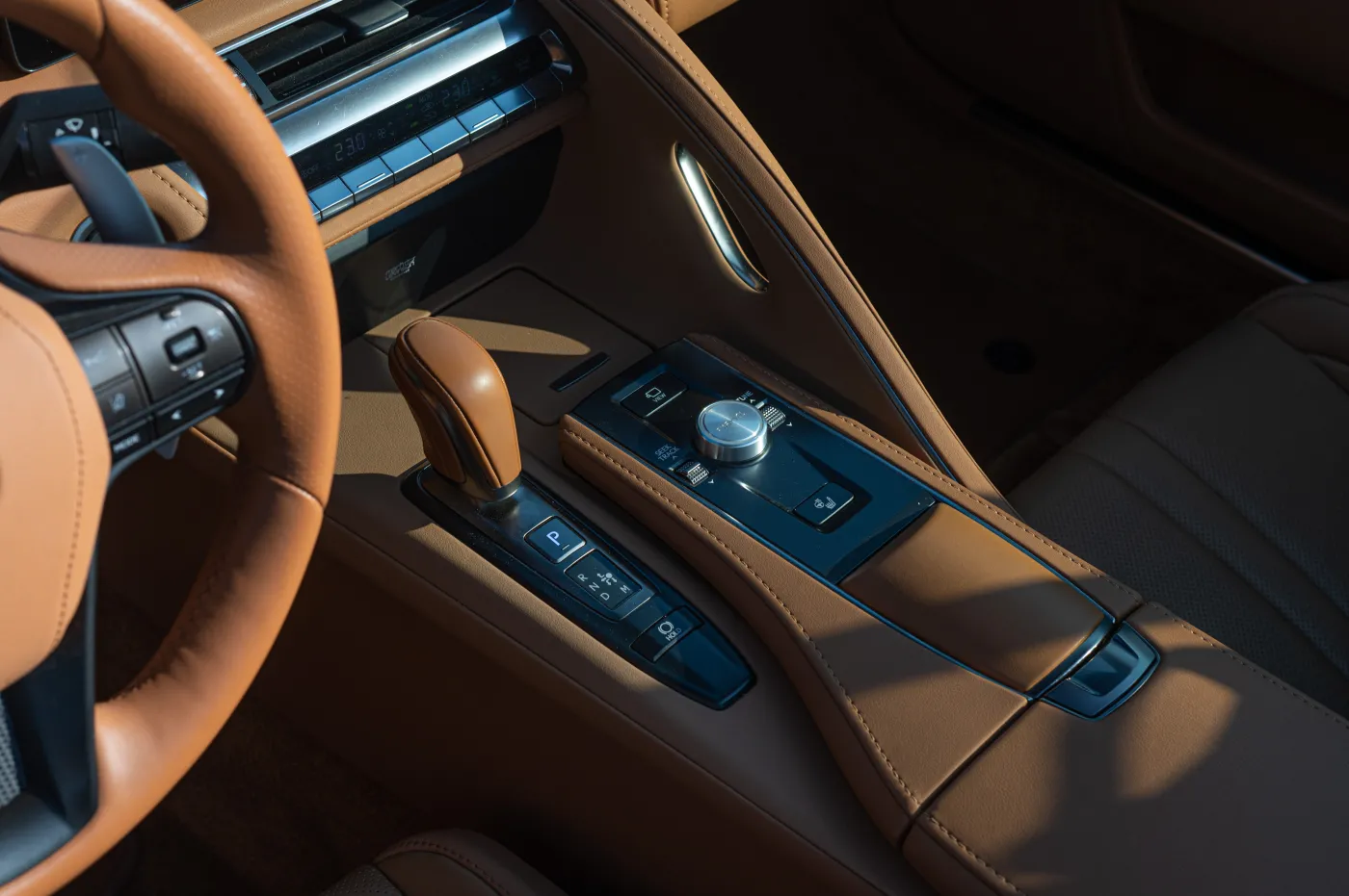 lexus-lc-500-convertible-38577224.jpg