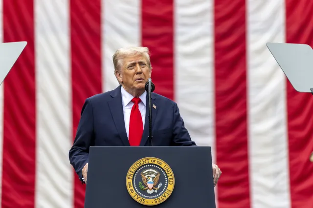 USA uderzyły w Chiny. Dwadzieścia trzy firmy objęte sankcjami
