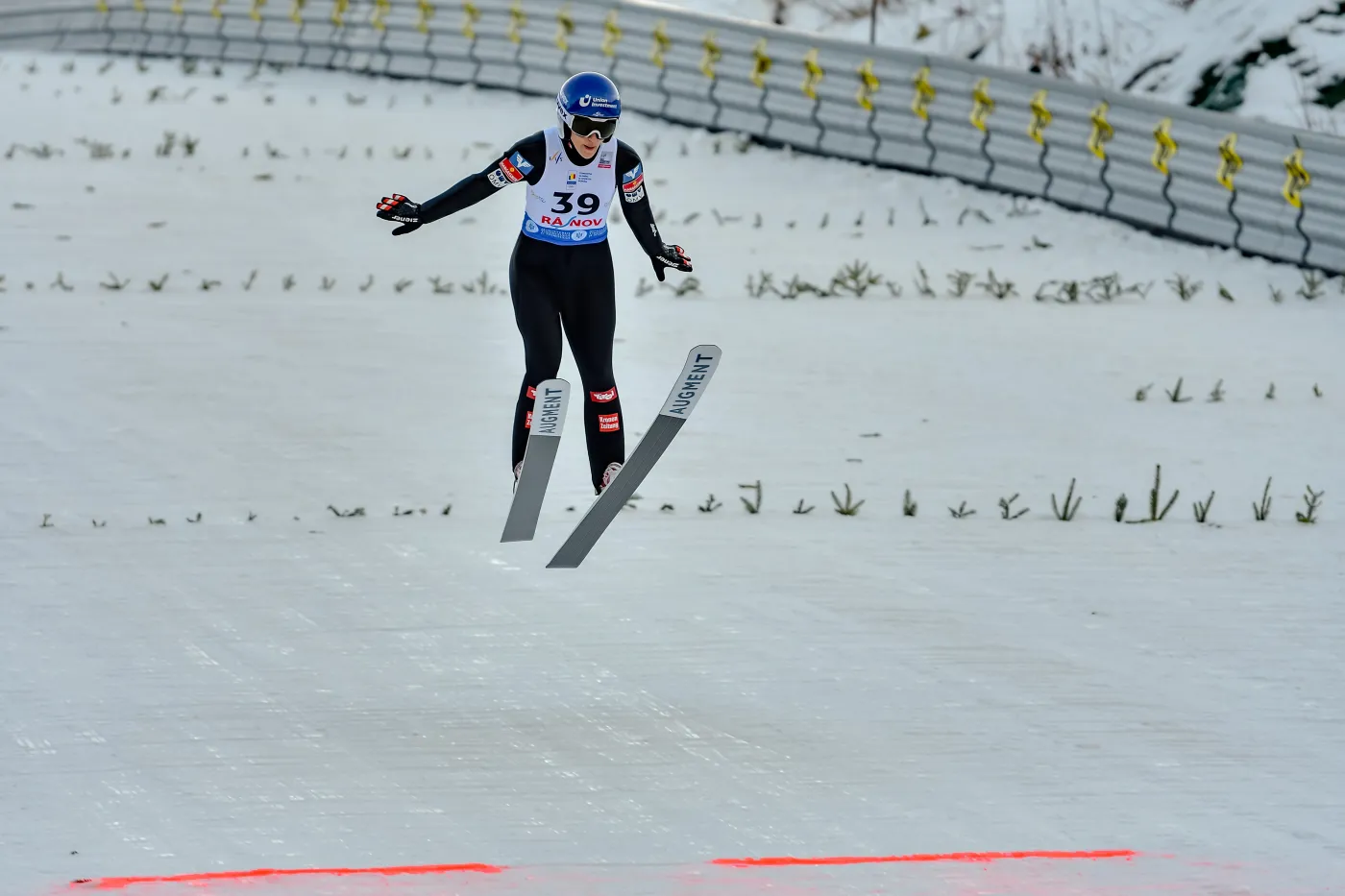 Koszmarny wypadek na skoczni narciarskiej. Przeraźliwe krzyki z bólu było słychać w transmisji telewizyjnej
