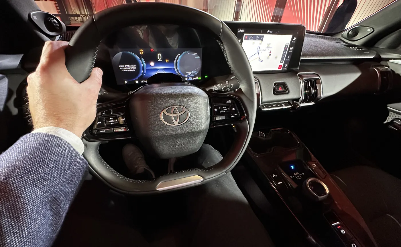 nowa-toyota-urban-cruiser-38426551.jpg