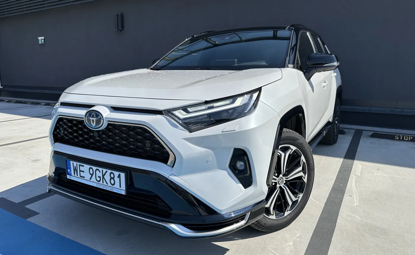 toyota-rav4-plugin-hybrid-38535627.jpg