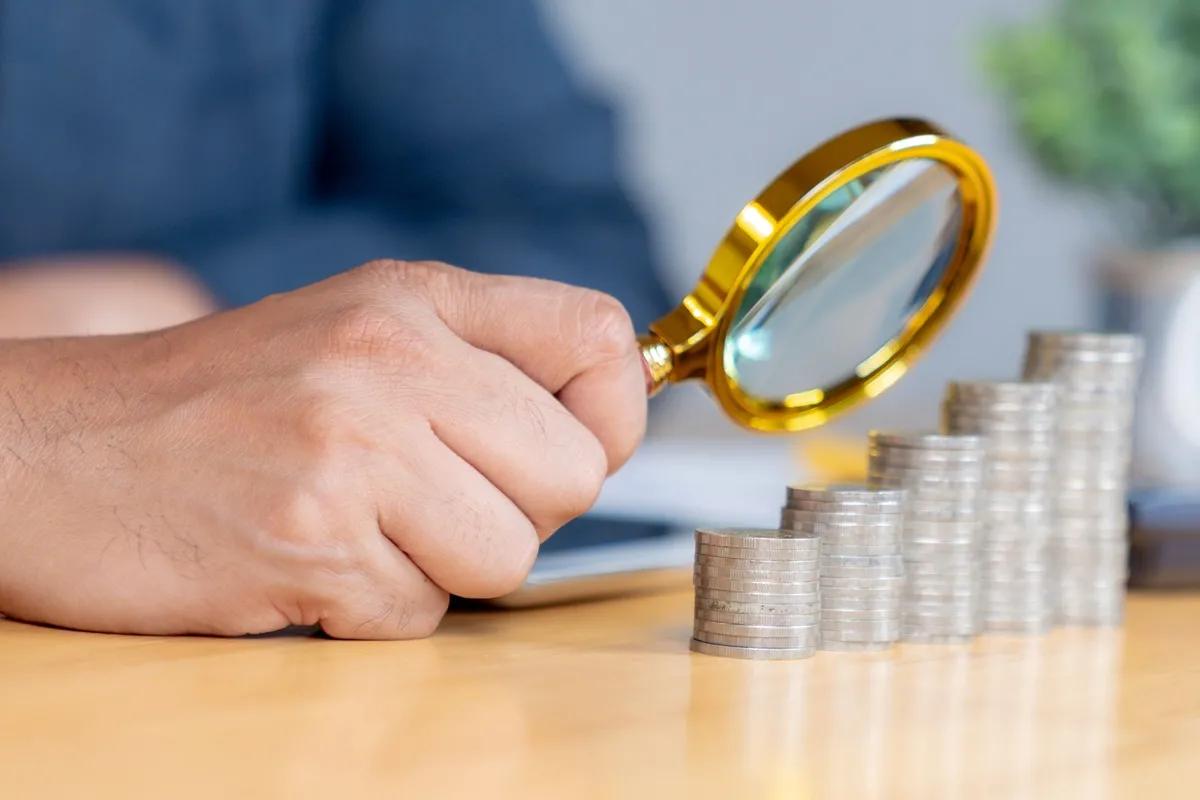 Emerytura 2026. Jak obliczyć, ile ZUS wypłaci Ci po waloryzacji? [PRAKTYCZNE PRZYKŁADY]