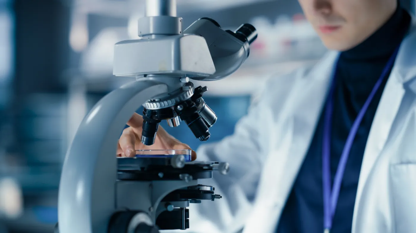 Przełom w walce z rakiem! Nanotechnologia tworzy superlek 20 000 razy silniejszy od chemioterapii
