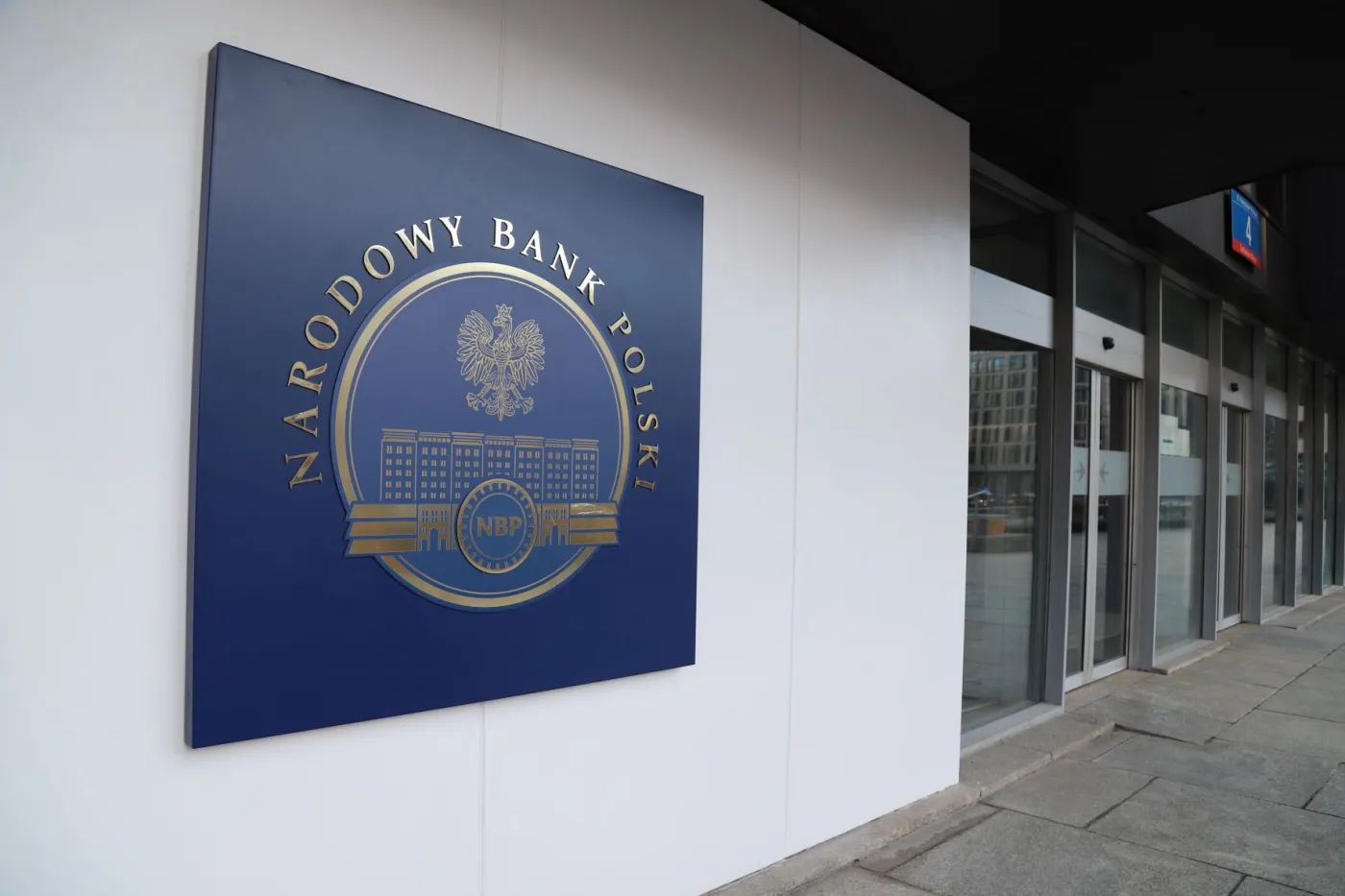 Kiedy raty kredytów będą niższe? Jest nowa prognoza ws. stóp procentowych