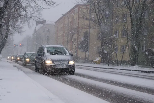 Dzisiaj może być niebezpiecznie. IMGW ostrzega przed marznącymi opadami