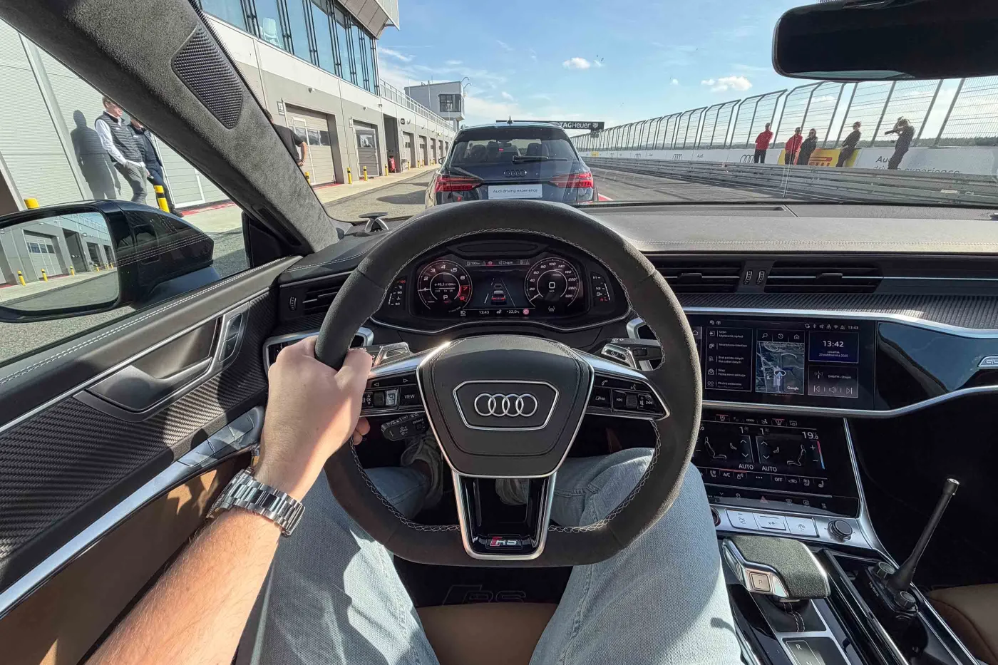 audi-driving-experience-39072786.jpg
