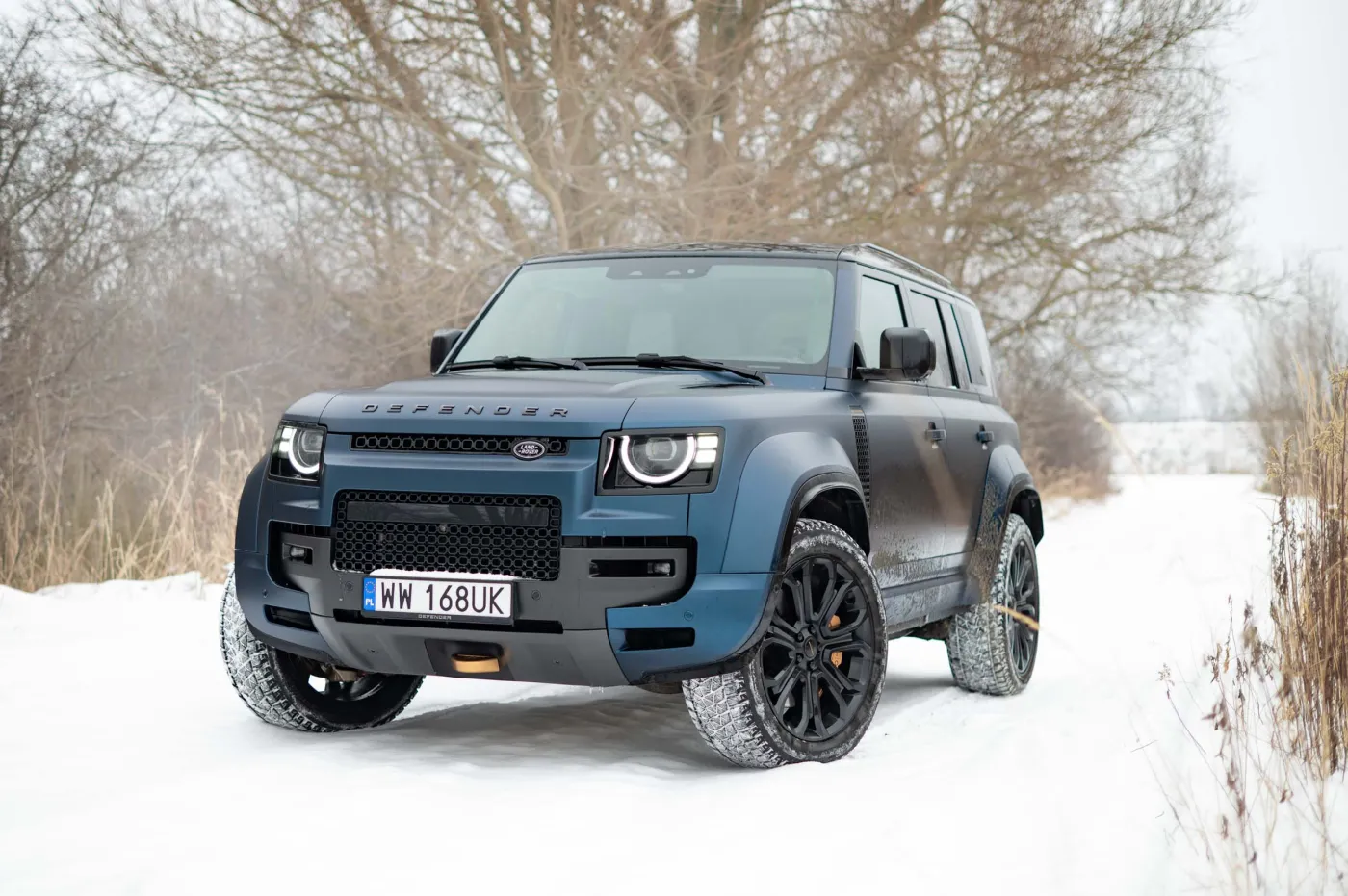 land-rover-defender-octa-39087833.jpg