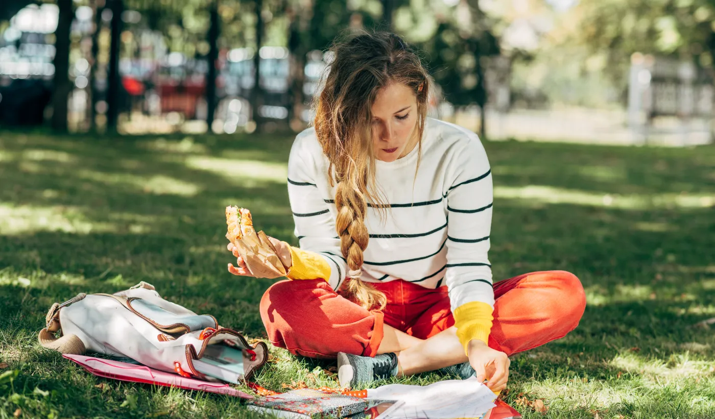 Czy węglowodany i tłuszcze są niezdrowe? Absolutnie nie! Każdy, kto chce zrobić coś dobrego dla swojego ciała, powinien przestrzegać tych zasad żywieniowych.